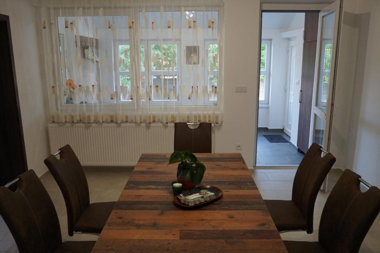 Lali Vendeghaz Hotel Asvanyraro Buitenkant foto